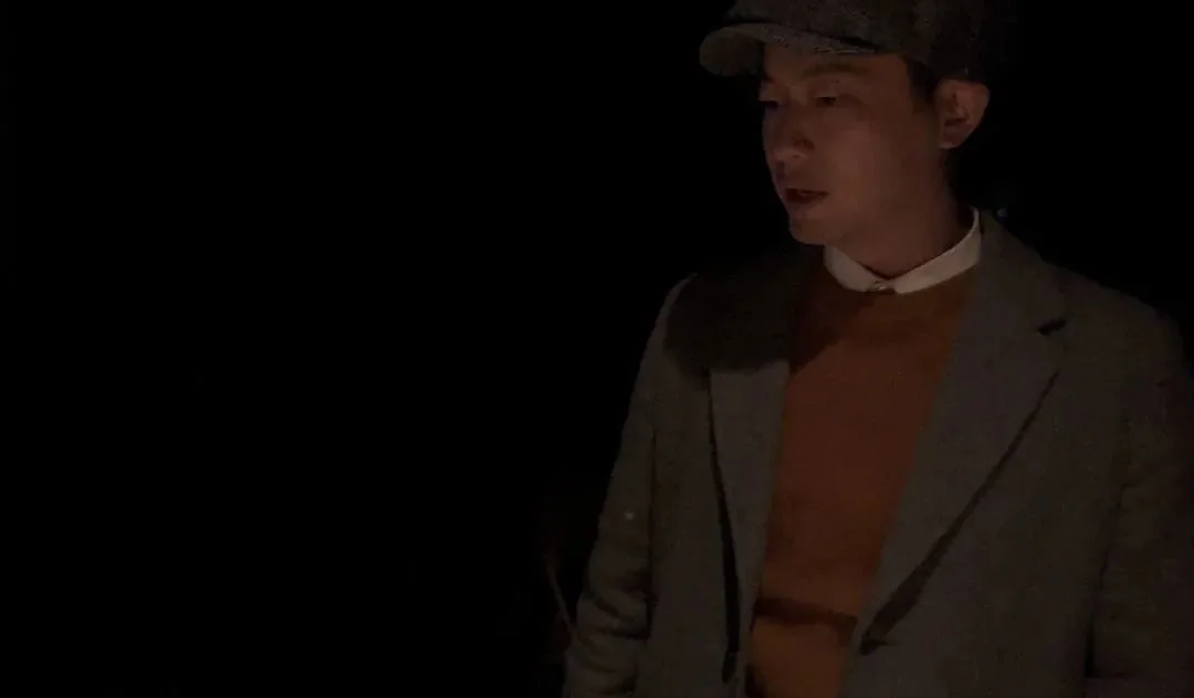 "The Howler," behind the scene. - "Unexpected by the audience, unexpected by the actor, unexpected by everyone.", image 7
