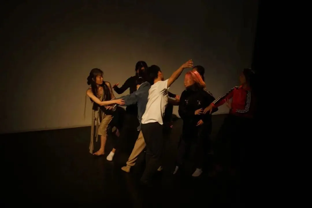 I'll talk to you later. - We'll record "I" with the P4. - P4 Theater, image 18
