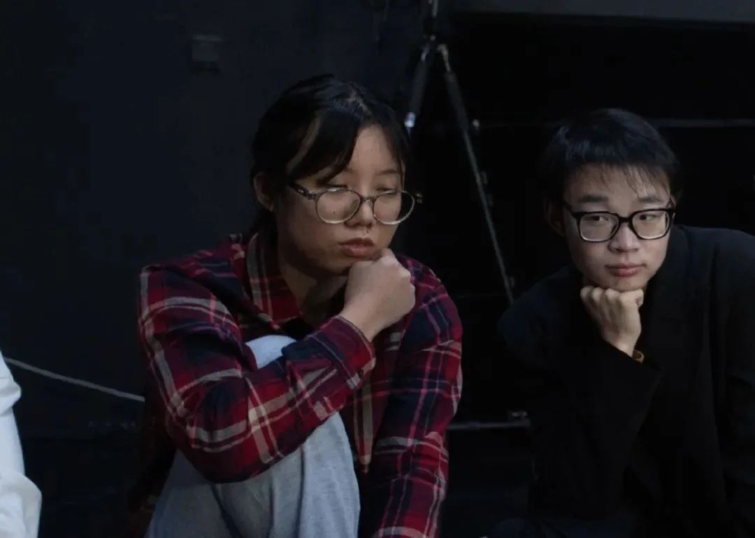 We'll talk behind the scene of Cocoon House. - We'll record "I" with the P4. - P4 Theater, image 26