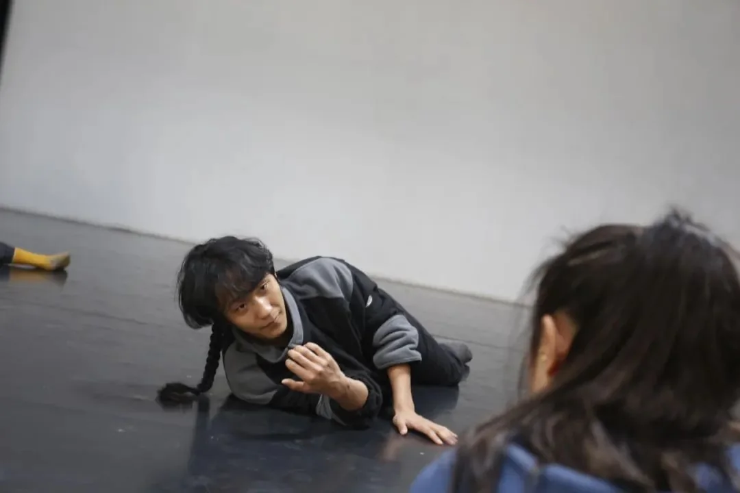 I'll talk to you later. - We'll record "I" with the P4. - P4 Theater, image 3