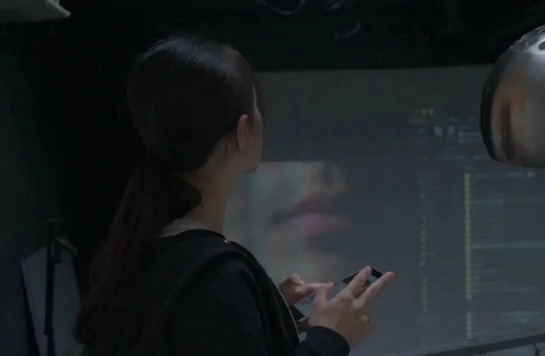 We'll talk in the back of Cocoon. - We'll record "I" with the P4. - P4 Theater, image 15