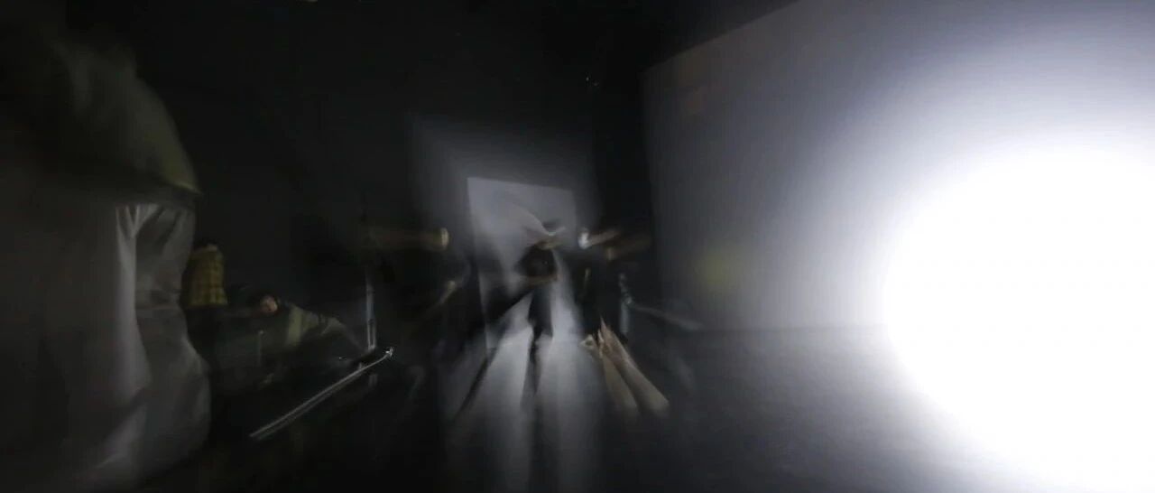 I'll talk to you later. - We'll record "I" with the P4. - P4 Theater