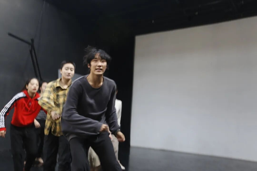 I'll talk to you later. - We'll record "I" with the P4. - P4 Theater